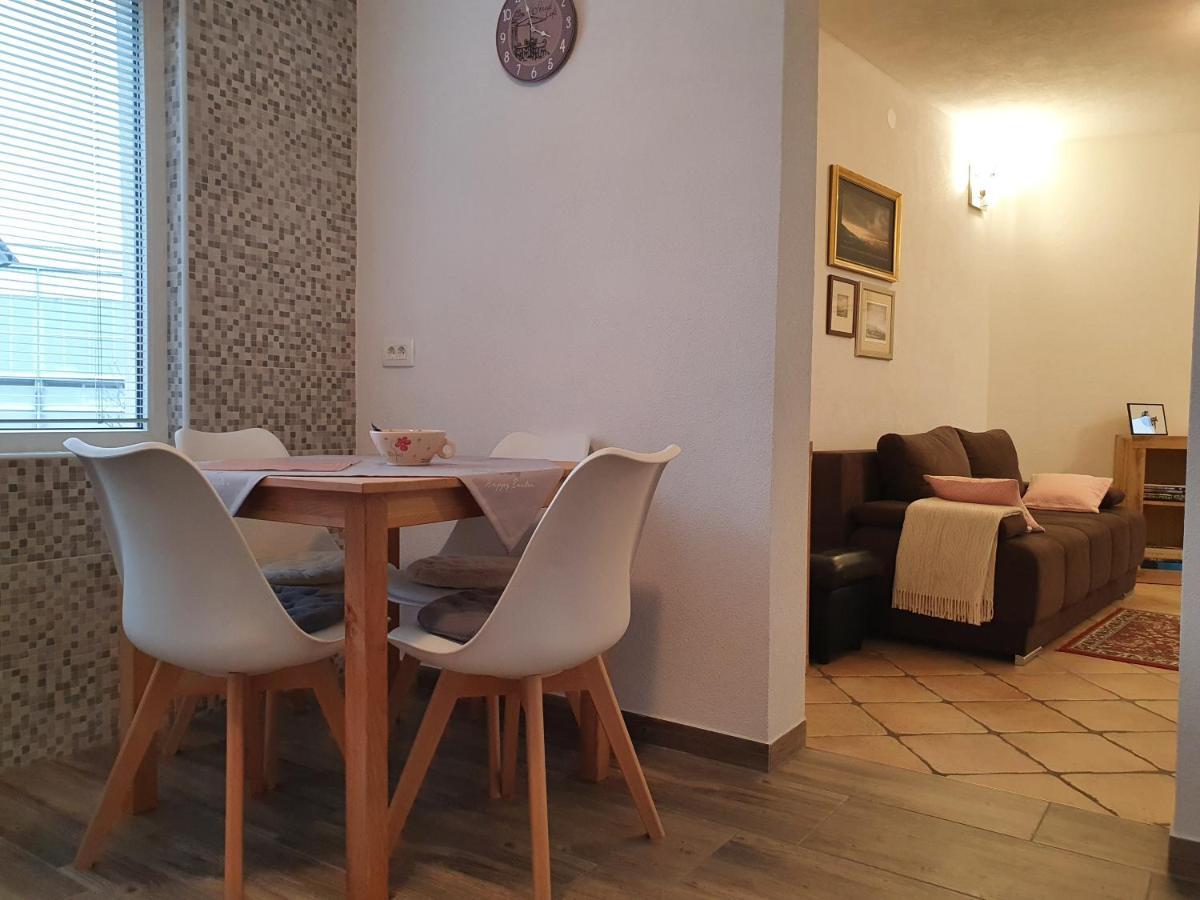 Apartma Cerknica Exteriér fotografie