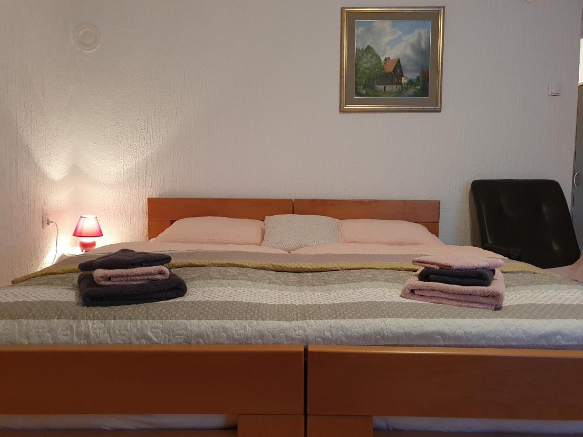 Apartma Cerknica Exteriér fotografie